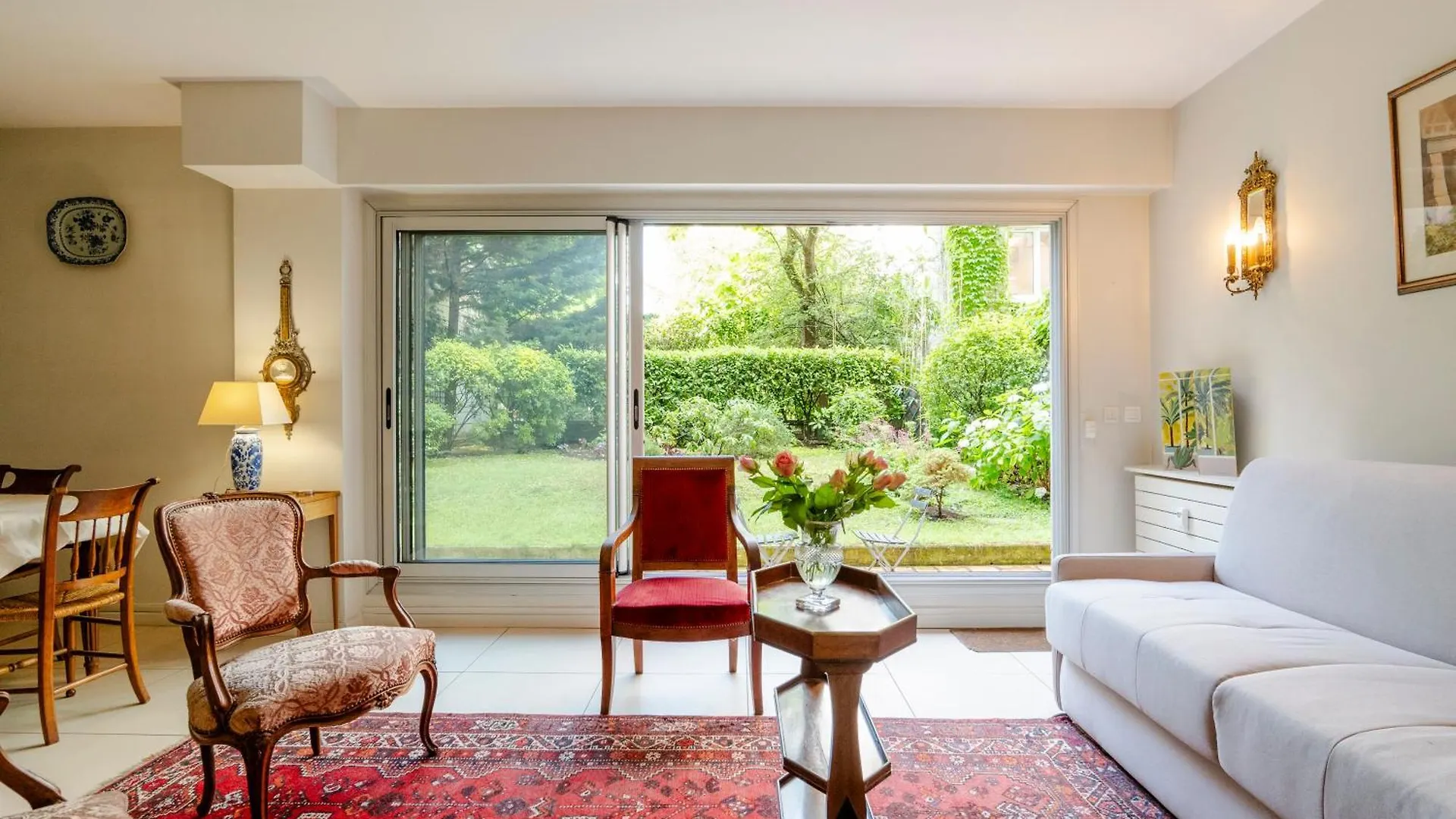 Veeve - The Garden Of La Muette Apartment Paris